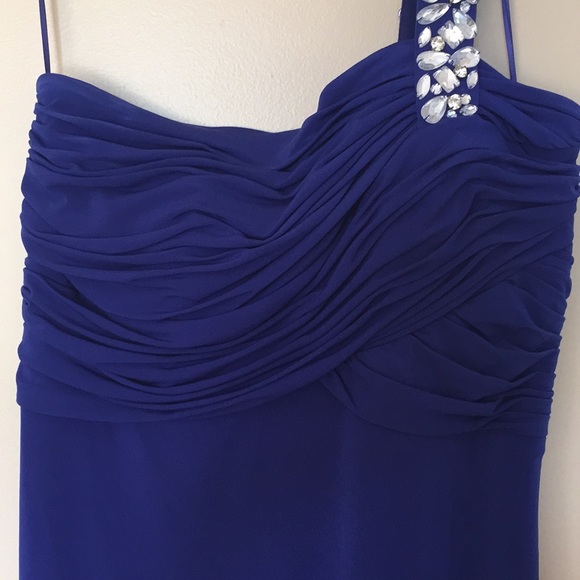 Classy Sapphire Blue Formal Evening Gown Dress - Picture 3 of 7